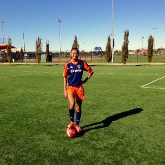 Meet your Posher, Simone - Picture 1 of 1